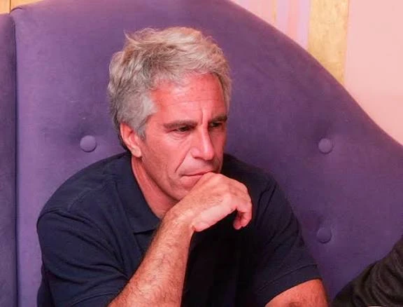 image about قضية إبستين: سقوط الدومينو الأول وبداية الانكشاف