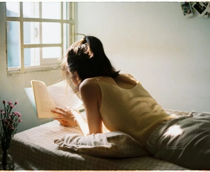 image about القراءة هي العادة التي تساعدك على تحسين صحتك العقلية أكثر من غيرها ، وفقا للخبراء