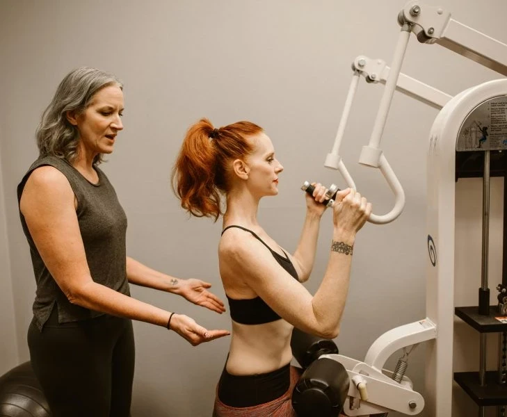 image about انقطاع الطمث يأكل عضلاتك. أيضا أن من القلب