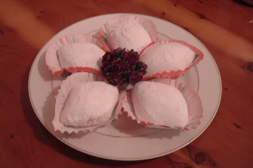 image about المقروط (خاصة مقروط اللوز الذي صُنّف عالمياً) 