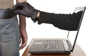 image about أشباح الشاشات: كيف يسرقونك وأنت تبتسم لهاتفك؟