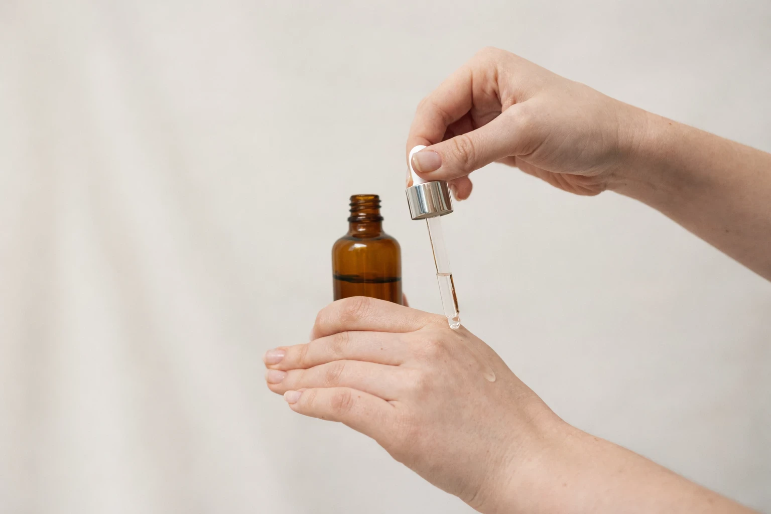 image about دليل جمالك قبل العيد: أسرار العناية بالجسم لبشرة حريرية ورائحة جذابة