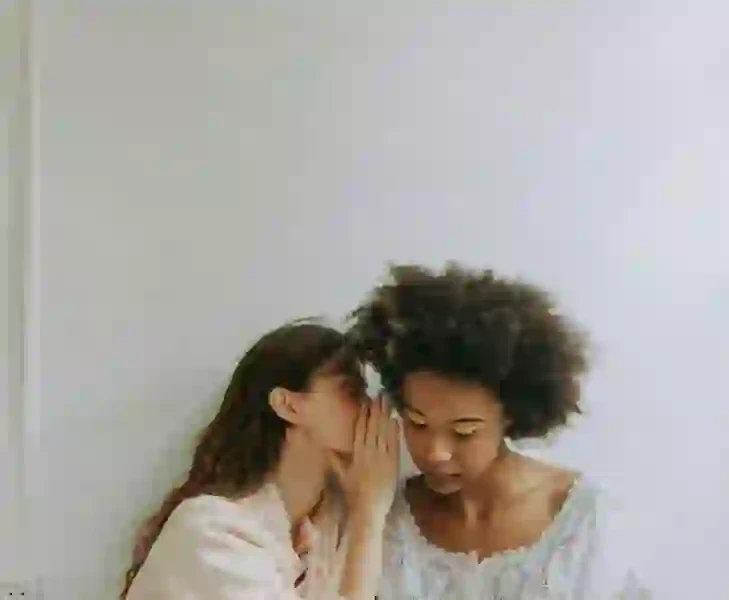 image about لماذا يجعلك حفظ الأسرار أكثر سعادة (ويملأك بالطاقة)