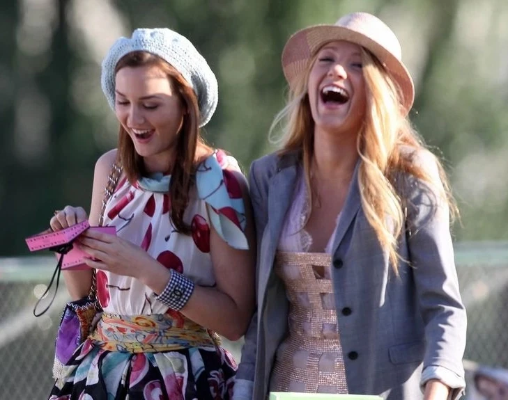 image about مفاتيح للتعرف على ما إذا كانت لديك علاقة سامة مع صديق (وكيفية منعها من الإضرار باحترامك لذاتك)