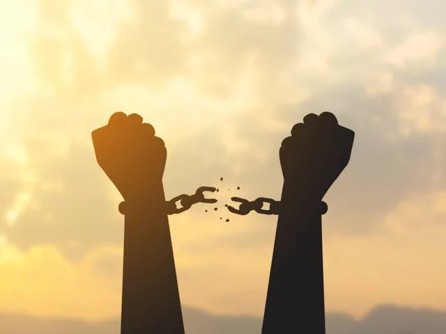 image about طريق العودة من الضياع: كيف تنتصر على الإباحية وتكتب قصة نجاحك الخاصة