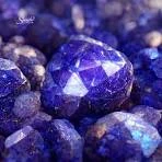 image about حجر التانزانيت: خصائصه، فوائده، وأسعاره مع كلمات مفتاحية قوية