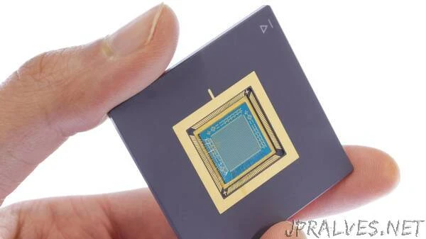 image about أفضل معالجات 2026 للألعاب وصناعة المحتوى – أداء Zen 5 وتقنية 3D V-Cache