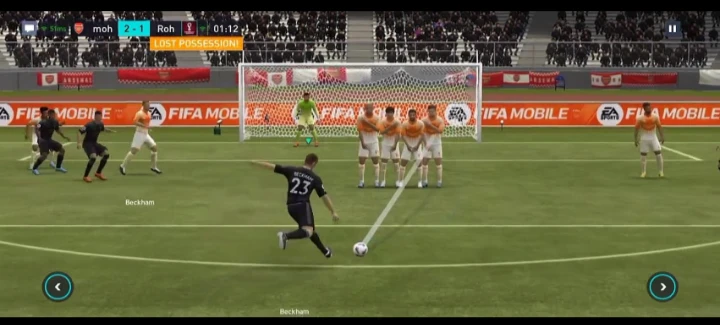 image about 🎮 مقارنة بين فيفا وبيس للموبايل: أيهما الأفضل لعشاق كرة القدم؟