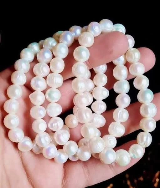 image about حجر اللؤلؤ: الجوهرة البحرية الفريدة وأسرارها المدهشة