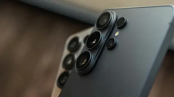 image about Samsung Galaxy S26 Ultra: أقوى هاتف ذكي في 2026 بتقنيات الذكاء الاصطناعي والكاميرا الاحترافية