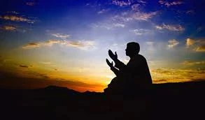 image about ظل الجدار ونافذة الرحمه 