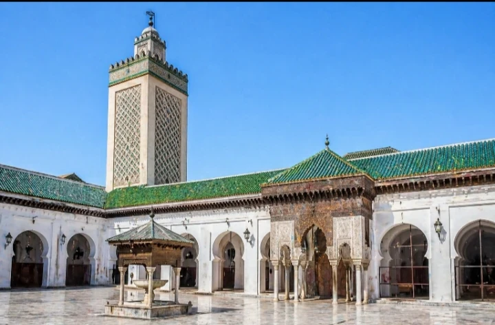 image about فاطمة الفهرية: سيدة العلم وبانية أقدم جامعة في التاريخ