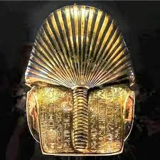 image about قناع توت عنخ آمون: رمز الخلود والفن الذهبي في مصر القديمة