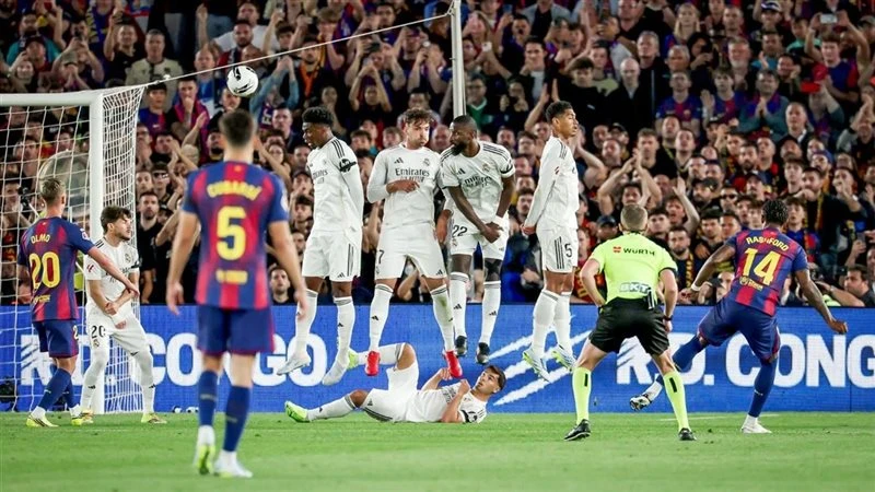 image about برشلونة يحسم الكلاسيكو بثنائية نظيفة أمام ريال مدريد.. تفوق تكتيكي كتالوني وانهيار هجومي للملكي