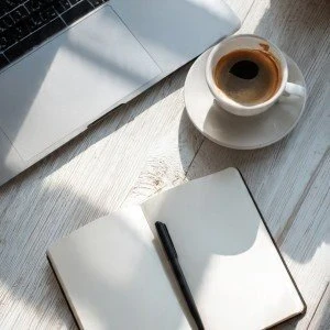 image about خمس استراتيجيات عملية ومجربة تساعد الطالب الجامعي على زيادة التركيز وتحسين الاستيعاب أثناء المذاكرة اليومية