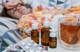 image about المشروبات والأطعمة الباردة: فوائد منعشة أم أضرار خفية تهدد صحتك؟