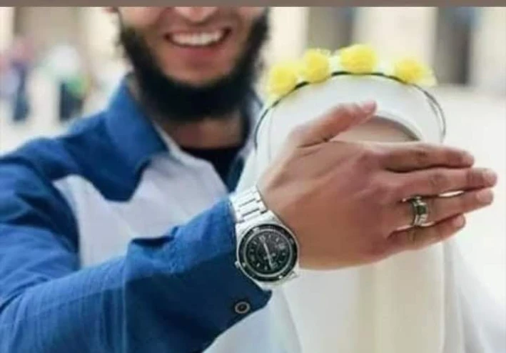رواية أنا والمدمن الفصل 11؟