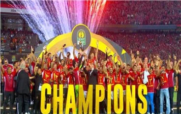 كم يحتاج الاهلي المصري من البطولات القاريه ليتساوي مع العملاق المدريدي 