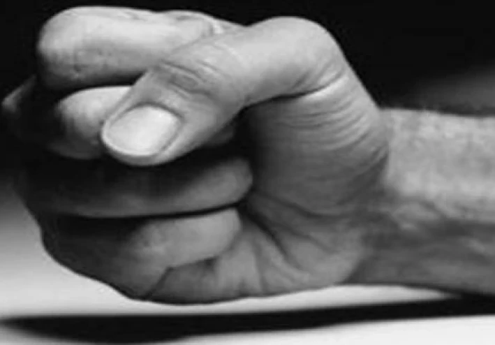 كيف يمكن للرجل بناء شخصية قوية؟