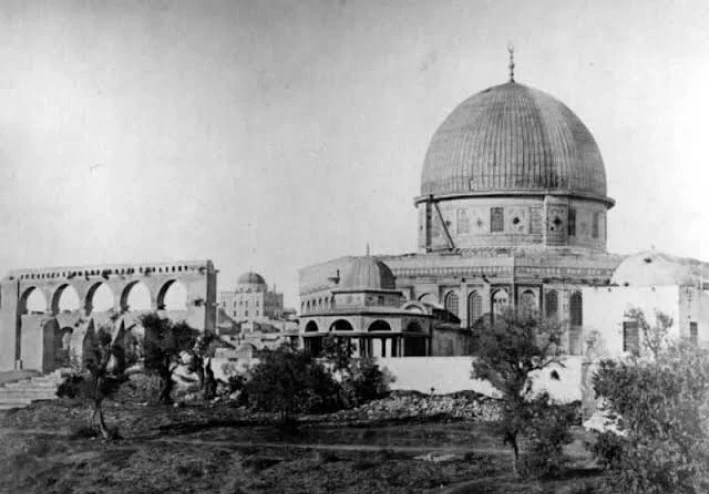 هياكل سليمان الثلاثه