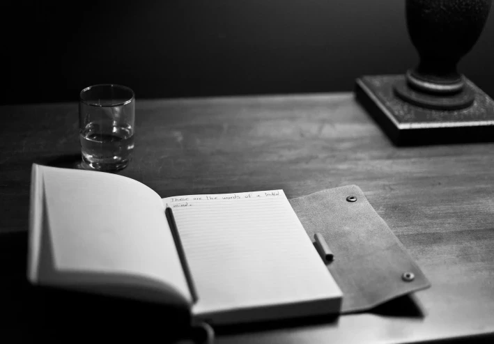 كيف تكتب مراجعة عن الأدب