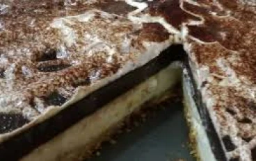 🍫✨ طريقة عمل شوكولامو – مشروب الشوكولاتة البارد الكريمي