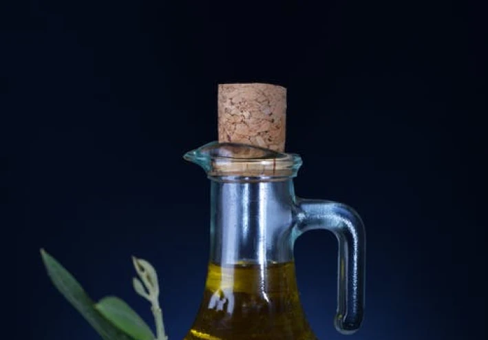 الزيت الزيتون وفوائده الصحيه العديدة