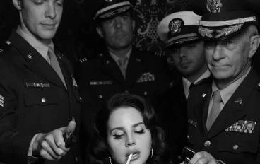 "وردة سوداء" فتاة المافيا