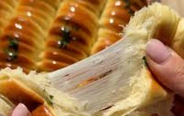  Soft Bread Stuffed with Mozzarella - A Delicious and Healthy Recipe to Make at Home