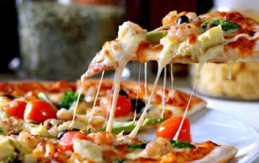 The method of making pizza in different and varied types 🍕
