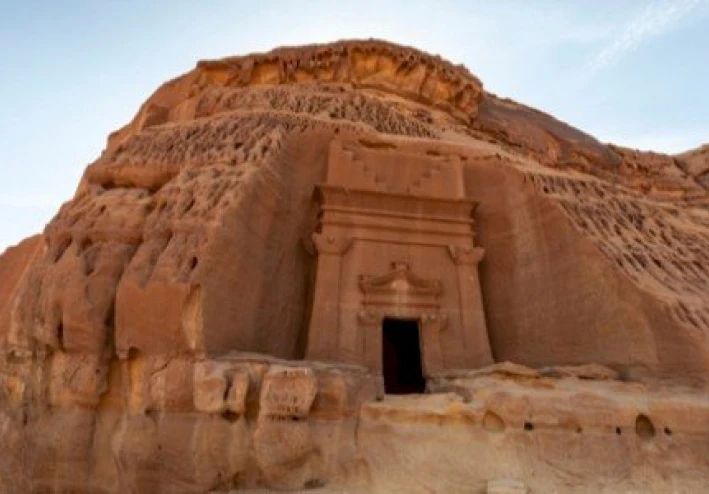 قوم ثمود: الذين طغوا في البلاد واكثروا فيها الفساد