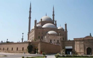 عصر الدوله الايوبيه: وصلاح الدين الايوبي وانجازاته وبناء القلعه