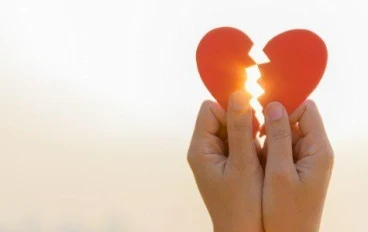 أصعب إحساس الحب 