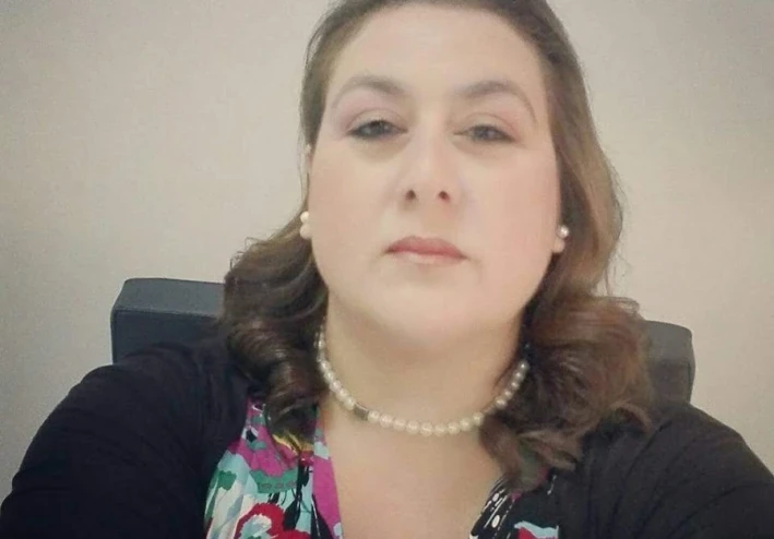 كيف تحوّلت حنان زينال من باحثة إلى مُعالجة للروح؟"