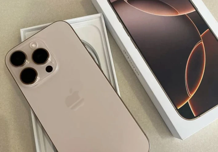 ايفون 16 بروماكس