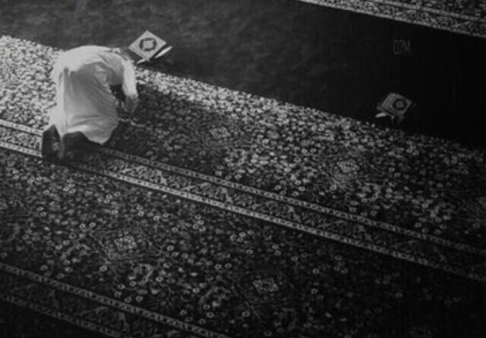 "الصلاة ليست وقتًا.. بل حياة