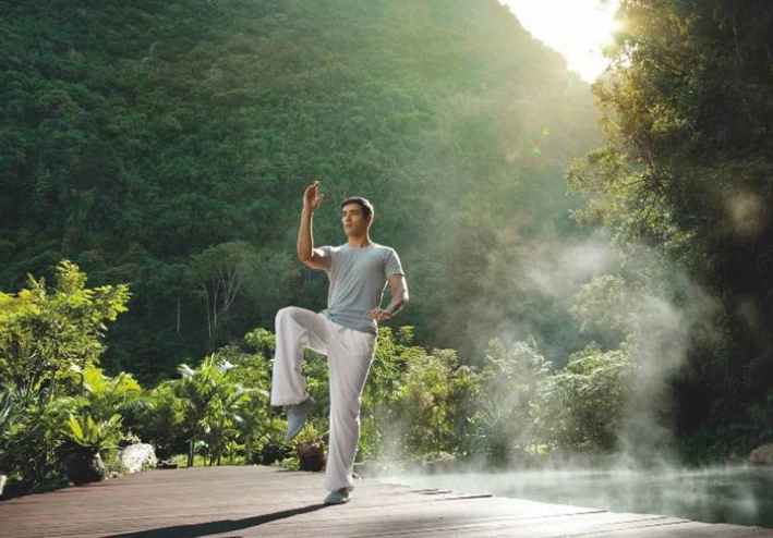 مراكز العافية والـ Wellness Retreats في الخليج 2025: استجمام وصحة في مكان واحد