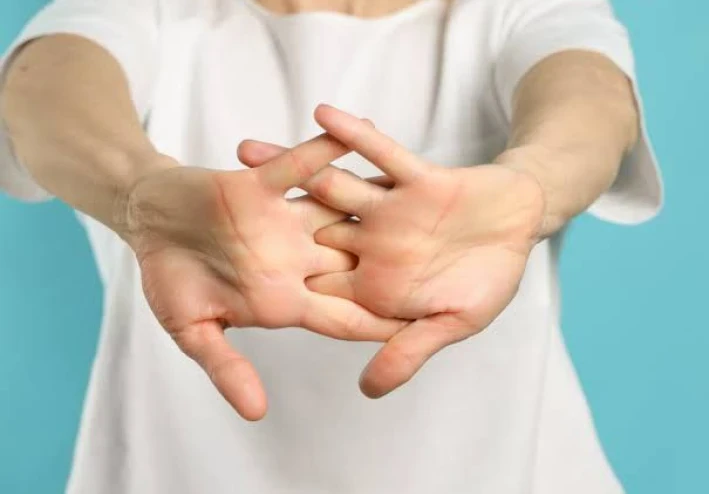 7 خرافات طبية قد لا تزال تؤمن بها — تم دحضها بالحقائق
