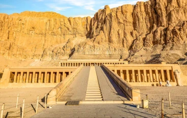 من هي الملكة حتشبسوت :ومعبدها الذي يبقا أيقونة التاريخ والعمارة الفرعونية