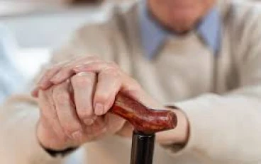 هل يكفي المعاش لشراء الكرامة بعد الستين؟