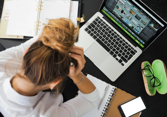 كيفية الدراسة بتركيز: خطوات عملية لزيادة الإنتاجية والفهم.