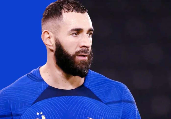 رسالة " كريم بنزيما " بعد الخروج من " كأس العالم "