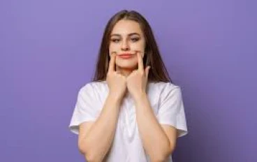 ابتسم كثيرا ، حتى لو كان ذلك دون رغبتك ، يجعلك سعيد أيضا