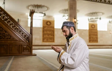 أثر الذكر في علاج القلق والاضطراب النفسي
