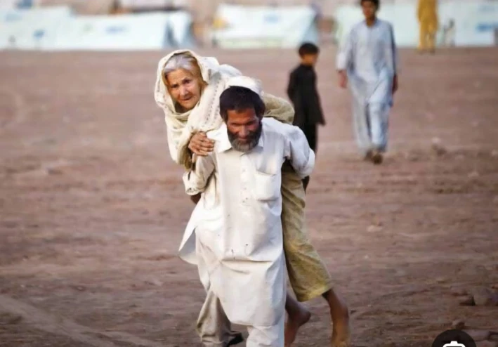 بر الوالدين في القرآن والسنة