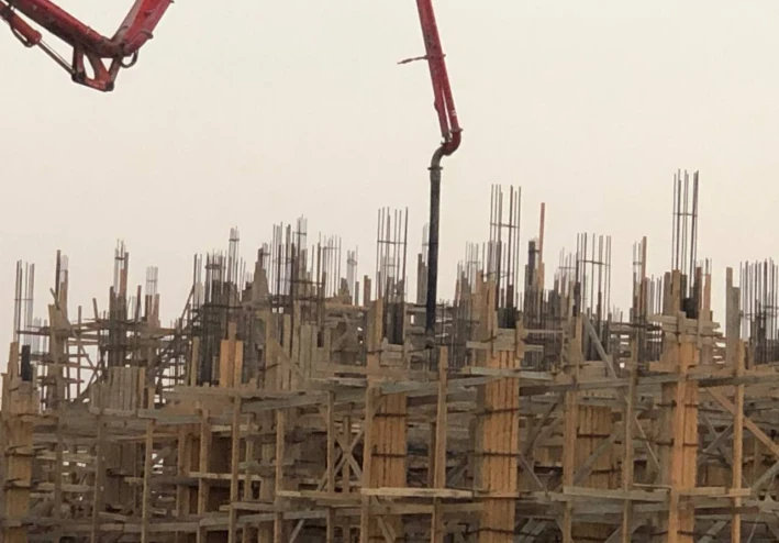 الخرسانة الجاهزة : الحل العصري للبناء الحديث .