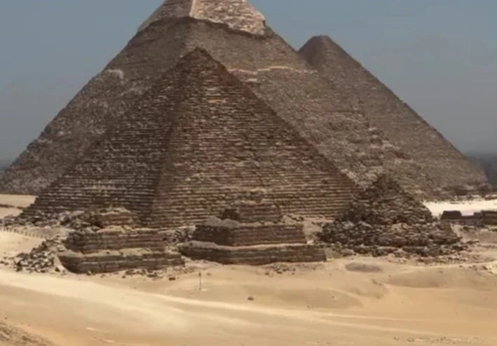 أهرامات الجيزة والحضارة المصرية القديمة