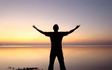 خُذ لحظةً من الإدراك قد لا تُغيّر ما حدث ولكنها تُغيّر ما فيك