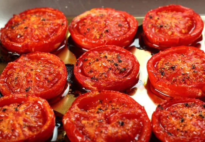 طريقة عمل صلصة لاي نوع مكرونة (طماطم كسيه )