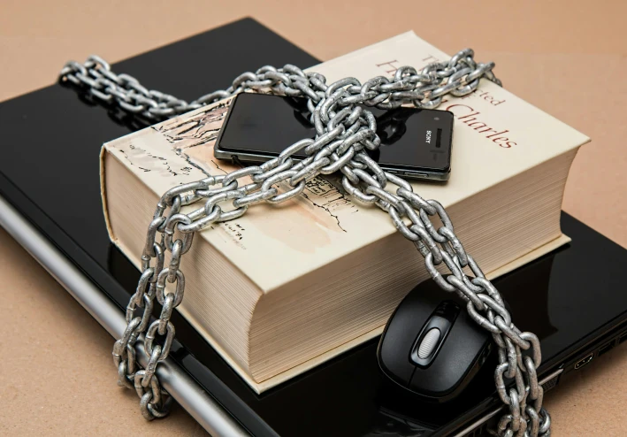 كيف تحمي هاتفك من الاختراق